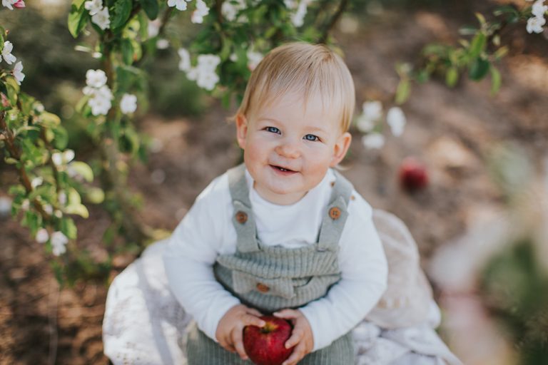 Familienshootings17_fditorialfotografie_kindermode_magazinebymariona_bodensee_steisslingen_marionaphotography