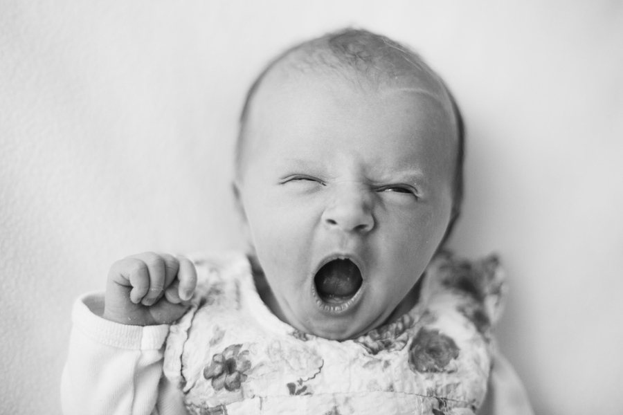 Willkommen3_neugeborene_liselotte_natural_marionaphotography