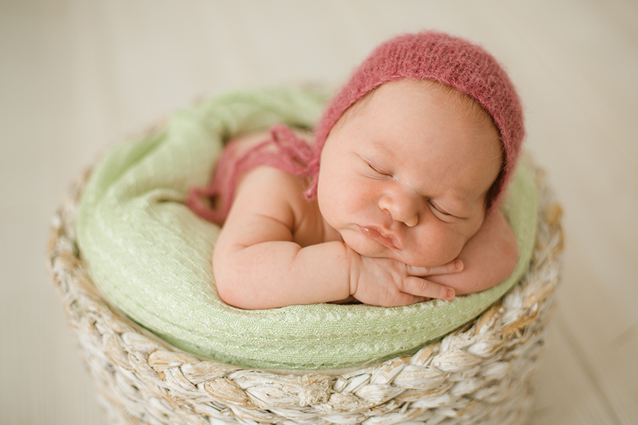 Ella_18_newborn_bodensee_natural_marionaphotography