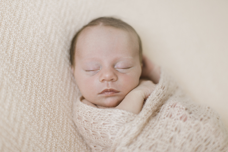 Paloma_Newborn_natural_babyfotograf_bodensee_marionaphotography-1