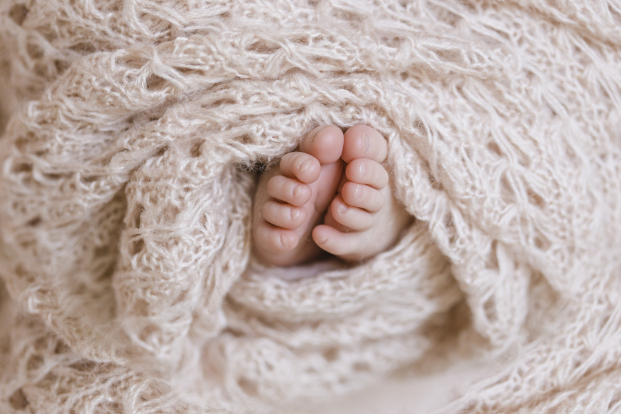 Paloma_Newborn_natural_babyfotograf_bodensee_marionaphotography-7